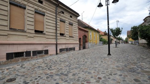 U NAJLEPŠOJ ULICI U KRUŠEVCU NISU ŽIVELI SRBI: Naselili su se u prvoj polovini 19. veka i ostavili za sobom predivne kuće (FOTO) U NAJLEPŠOJ ULICI U KRUŠEVCU NISU ŽIVELI SRBI: Naselili su se u prvoj polovini 19. veka i ostavili za sobom predivne kuće (FOTO)