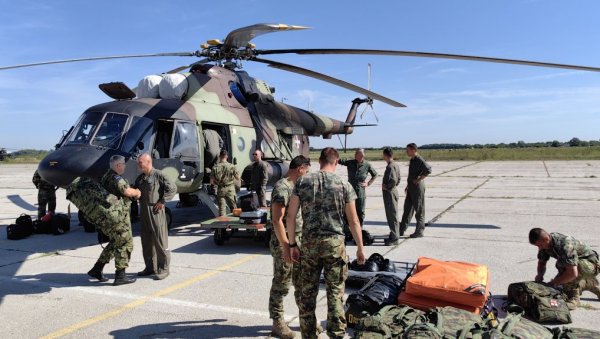 ОЧЕКИВАЛИ СУ НАС, ИЗНЕНАЂЕНИ СМО СРДАЧНОШЋУ Српски војници се из Словеније враћају следеће недеље ОЧЕКИВАЛИ СУ НАС, ИЗНЕНАЂЕНИ СМО СРДАЧНОШЋУ Српски војници се из Словеније враћају следеће недеље