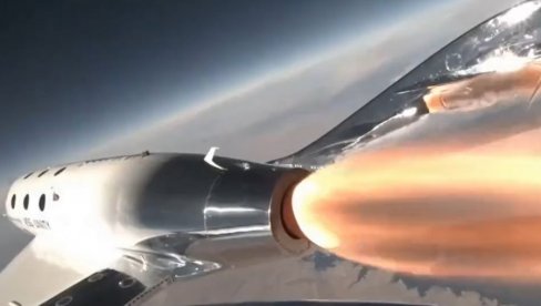 ПЛАЋАЈУ ВРТОГЛАВИХ 450.000 ДОЛАРА ЗА ОДЛАЗАК У СВЕМИР: Нова врста туризма све популарнија међу онима са дубоким џепом (ВИДЕО) ПЛАЋАЈУ ВРТОГЛАВИХ 450.000 ДОЛАРА ЗА ОДЛАЗАК У СВЕМИР: Нова врста туризма све популарнија међу онима са дубоким џепом (ВИДЕО)