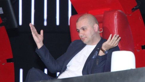 НИЈЕ ЗНАО ГДЕ СЕ ПРОБУДИО: Исповест Бојан Маровић о томе како му је опала коса НИЈЕ ЗНАО ГДЕ СЕ ПРОБУДИО: Исповест Бојан Маровић о томе како му је опала коса