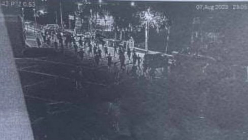 NOVI JEZIV DETALJ O UBISTVU NAVIJAČA U ATINI: Ipslivala poslednja fotografija, Mihalis pada ispred kioska (UZNEMIRUJUĆE) NOVI JEZIV DETALJ O UBISTVU NAVIJAČA U ATINI: Ipslivala poslednja fotografija, Mihalis pada ispred kioska (UZNEMIRUJUĆE)