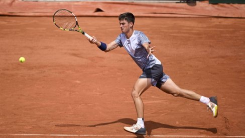 TINEJDŽER IZ SPLITA JE BUDUĆNOST TENISA: Hrvat je pokazao zrelost! TINEJDŽER IZ SPLITA JE BUDUĆNOST TENISA: Hrvat je pokazao zrelost!