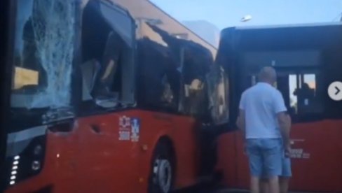 SUDAR AUTOBUSA U CENTRU BEOGRADA: Potpuno blokirana raskrsnica (VIDEO)