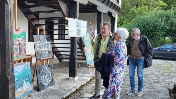 СВЕТИЊА КАО ИНСПИРАЦИЈА: Завршена традиционална ликовна колонија у Студеници