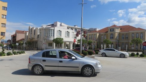 ХАПШЕЊЕУ ПРЕШЕВУ: Разбојник опљачкао радника мењачнице