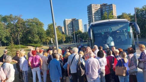 UŽIVALI U SREBRNOM JEZERU: Besplatni izleti za penzionere sa Savskog venca