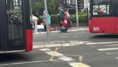 ПОЗНАТО СТАЊЕ МАЈКЕ И ЋЕРКЕ: Ударио их аутобус док су прелазиле улицу на пешачком прелазу
