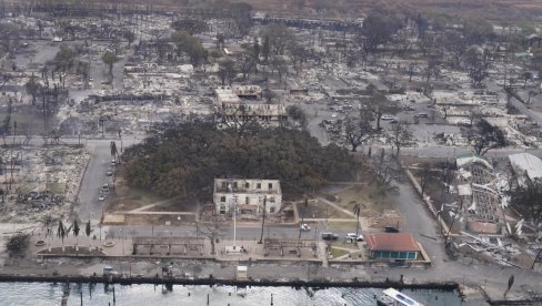 NAKON UŽASNE TRAGEDIJE STIŽU LEPE VESTI: LJudi Havaja dobili 3.7 milijardi eura za obnovu grada NAKON UŽASNE TRAGEDIJE STIŽU LEPE VESTI: LJudi Havaja dobili 3.7 milijardi eura za obnovu grada
