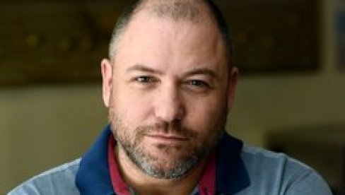 NOVE POZORIŠNE NADE I GLASOVI: Jug Radivojević, direktor Beogradskog dramskog, o planovima i nastavku sezone NOVE POZORIŠNE NADE I GLASOVI: Jug Radivojević, direktor Beogradskog dramskog, o planovima i nastavku sezone