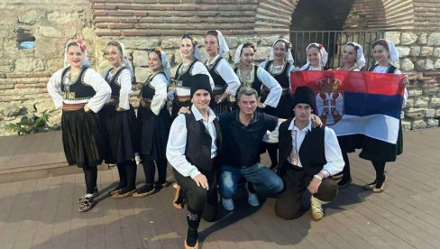 VILO SE KOLO BANATSKO: Festival u Žitištu VILO SE KOLO BANATSKO: Festival u Žitištu