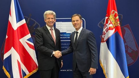 SARADNJA SRBIJE I VELIKE BRITANIJE DOBRA Mali: Veliki potencijal za još tešnje povezivanje dve zemlje SARADNJA SRBIJE I VELIKE BRITANIJE DOBRA Mali: Veliki potencijal za još tešnje povezivanje dve zemlje