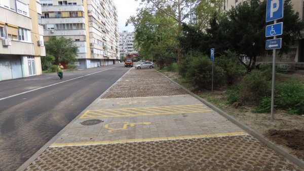 РЕКОНСТРУИСАНО 70 ПАРКИНГ МЕСТА, ТРОТОАР, КОЛОВОЗ... : Активности ЈКП „Паркинг сервис“ у Новом Саду РЕКОНСТРУИСАНО 70 ПАРКИНГ МЕСТА, ТРОТОАР, КОЛОВОЗ... : Активности ЈКП „Паркинг сервис“ у Новом Саду