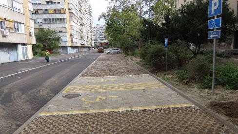 REKONSTRUISANO 70 PARKING MESTA, TROTOAR, KOLOVOZ... : Aktivnosti JKP „Parking servis“ u Novom Sadu REKONSTRUISANO 70 PARKING MESTA, TROTOAR, KOLOVOZ... : Aktivnosti JKP „Parking servis“ u Novom Sadu