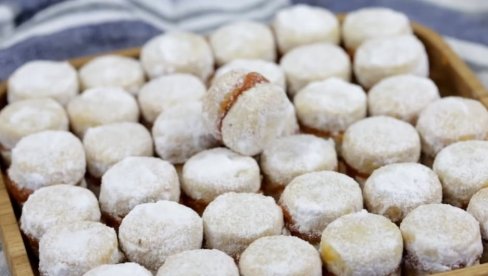 PRAVE DOMAĆE VANILICE: Dodajte ovaj sastojak, ukus je neponovljiv