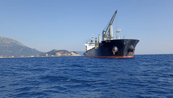 РИЗИЧНА РОБА ПОНОВО НА ГАТОВИМА ЛУКЕ БАР: Струка дала “зелено светло” за претовар РИЗИЧНА РОБА ПОНОВО НА ГАТОВИМА ЛУКЕ БАР: Струка дала “зелено светло” за претовар