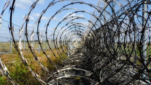 1.750 ЗАТВОРЕНИКА НА СЛОБОДИ: Понестаје простора у затворима у Великој Британији 1.750 ЗАТВОРЕНИКА НА СЛОБОДИ: Понестаје простора у затворима у Великој Британији