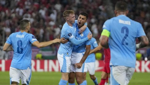 GVARDIOLINI MOMCI NASTAVLJAJU ODBRANU KRUNE: Silva odveo Siti u polufinale FA kupa GVARDIOLINI MOMCI NASTAVLJAJU ODBRANU KRUNE: Silva odveo Siti u polufinale FA kupa