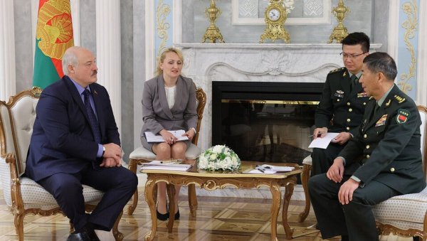 МОРАМО ДА БУДЕМО ЈАКИ, СНАГУ СВИ ЦЕНЕ Лукашенко са кинеским министром одбране: Обезбедићемо наше народе МОРАМО ДА БУДЕМО ЈАКИ, СНАГУ СВИ ЦЕНЕ Лукашенко са кинеским министром одбране: Обезбедићемо наше народе