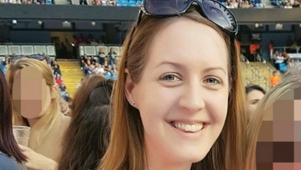ДОЖИВОТНА ЗА УБИСТВО БЕБА: Окривљена тек рођеној деци намерно убризгавала ваздух, на силу их хранила млеком и тровала инсулином ДОЖИВОТНА ЗА УБИСТВО БЕБА: Окривљена тек рођеној деци намерно убризгавала ваздух, на силу их хранила млеком и тровала инсулином
