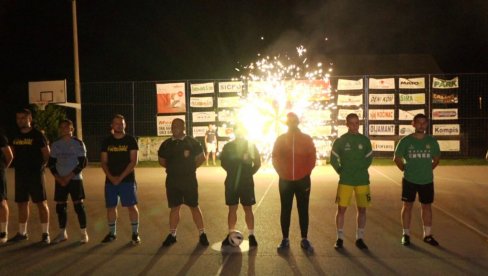 POBEDNIK EKIPA „SJAJ KOČINAC“: Završen najdugovečniji turnir u malom fudbalu u opštini Paraćin POBEDNIK EKIPA „SJAJ KOČINAC“: Završen najdugovečniji turnir u malom fudbalu u opštini Paraćin