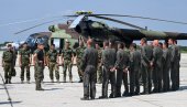 ПОМАГАЛИ СЛОВЕНЦИМА ТОКОМ ПОПЛАВА: Део наших војника се вратио у Србију хеликоптерима ПОМАГАЛИ СЛОВЕНЦИМА ТОКОМ ПОПЛАВА: Део наших војника се вратио у Србију хеликоптерима