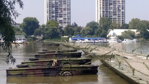 ПОНОВО ПОСТАВЉЕН ПОНТОНСКИ МОСТ ДО ЛИДА: Ево до ког датума ће стајати на том месту ПОНОВО ПОСТАВЉЕН ПОНТОНСКИ МОСТ ДО ЛИДА: Ево до ког датума ће стајати на том месту