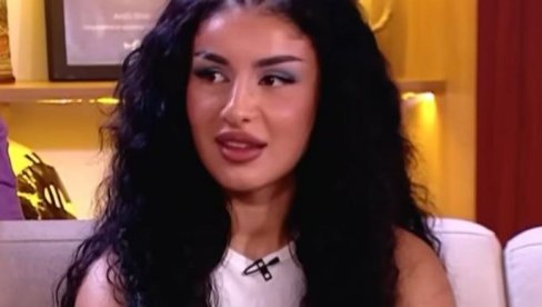 OMILJENI GRAD - CRNA GORA?! Mreže bruje o blamu pevačice OMILJENI GRAD - CRNA GORA?! Mreže bruje o blamu pevačice