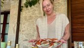 ISHRANOM PROTIV INVAZIJE LJUSKARA: Đorđa Meloni podstiče konzumaciju plavih rakova ISHRANOM PROTIV INVAZIJE LJUSKARA: Đorđa Meloni podstiče konzumaciju plavih rakova