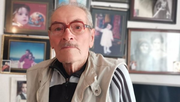 ОПТУЖЕН ДА ЈЕ УКРАО СИЈАЛИЦЕ, ОСУЂЕН НА 4,5 ГОДИНЕ ЗАТВОРА: Невероватан случај у Крушевцу пре седам деценија ОПТУЖЕН ДА ЈЕ УКРАО СИЈАЛИЦЕ, ОСУЂЕН НА 4,5 ГОДИНЕ ЗАТВОРА: Невероватан случај у Крушевцу пре седам деценија