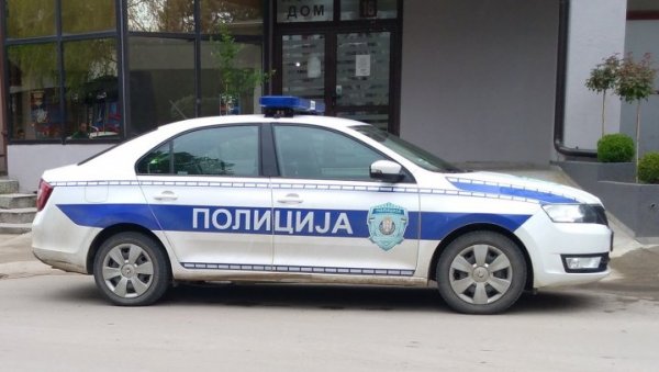 ПОЗНАТО КО ЈЕ ПРЕТУКАО ДОКТОРА У КБЦ ЗВЕЗДАРА: Међу ухапшенима и жена ПОЗНАТО КО ЈЕ ПРЕТУКАО ДОКТОРА У КБЦ ЗВЕЗДАРА: Међу ухапшенима и жена