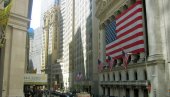 НАСТАВЉА СЕ ЦРНИ ВИКЕНД НА ВОЛСТРИТУ: DOW JONES је у понедељак пао за више од 1.000 поена - Расте страх због нестабилне економије САД