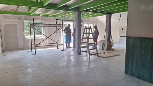 SREĐUJU MESNE ZAJEDNICE: Za stanovnike Mladenovca i okolnih sela SREĐUJU MESNE ZAJEDNICE: Za stanovnike Mladenovca i okolnih sela