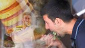 НОВАК ЈЕДЕ НАЈСКУПЉИ МЕД НА СВЕТУ: Ево и зашто - један састојак је кључан НОВАК ЈЕДЕ НАЈСКУПЉИ МЕД НА СВЕТУ: Ево и зашто - један састојак је кључан