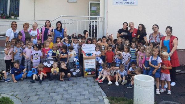 “ЧЕП ЗА ХЕНДИКЕП“: Хуманитарна акција у Јагодини (ФОТО) “ЧЕП ЗА ХЕНДИКЕП“: Хуманитарна акција у Јагодини (ФОТО)