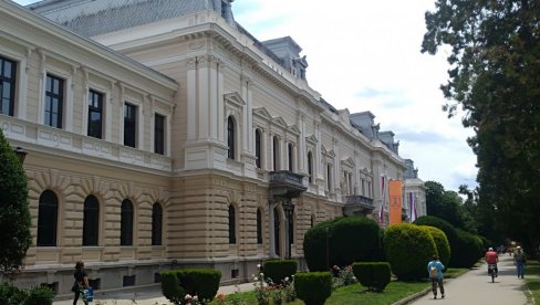 Za osvetljenje fasade „Načelstva“ 33 miliona Za osvetljenje fasade „Načelstva“ 33 miliona