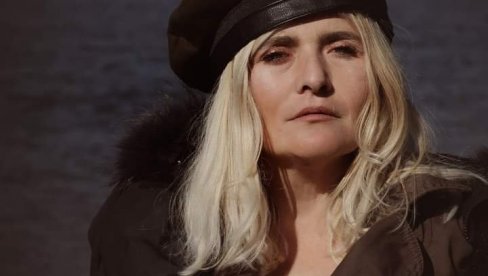 „ОБЈЕКТИВОМ МЕЊАМ СВЕТ“: Татјана Галић Зетовић, професор српског са талентом уметника фотографије за „Новости“ „ОБЈЕКТИВОМ МЕЊАМ СВЕТ“: Татјана Галић Зетовић, професор српског са талентом уметника фотографије за „Новости“