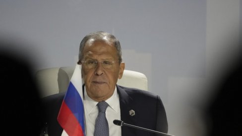 PORUKA KOJU JE LAVROV PRENEO GUTEREŠU: Reči jedne devojčice, odneo mu knjigu i video snimke