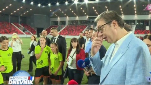 ПРЕДСЕДНИК ВУЧИЋ: Србија ће више улагати у женски фудбал ПРЕДСЕДНИК ВУЧИЋ: Србија ће више улагати у женски фудбал