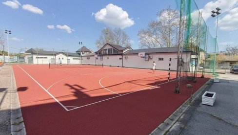 Данас почиње тродневни хуманитарни тениски турнир Данас почиње тродневни хуманитарни тениски турнир