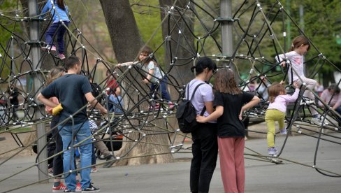 SRBI NEĆE U BRAK, TREĆINA I BEZ DECE: Najnoviji popisni podaci o bračnom statusu i fertilitetu u našoj zemlji zabrinjavaju SRBI NEĆE U BRAK, TREĆINA I BEZ DECE: Najnoviji popisni podaci o bračnom statusu i fertilitetu u našoj zemlji zabrinjavaju