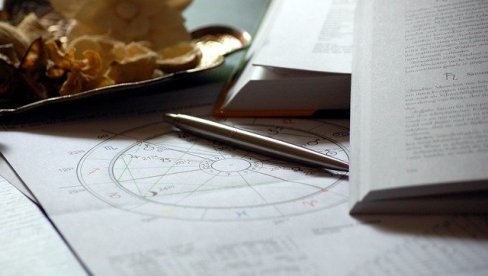 PAZITE ŠTA POTPISUJETE, ODLOŽITE VAŽNE DOGOVORE Astro savet za utorak, 24. mart: Evo koji su znaci na udaru izazovnih aspekata Meseca