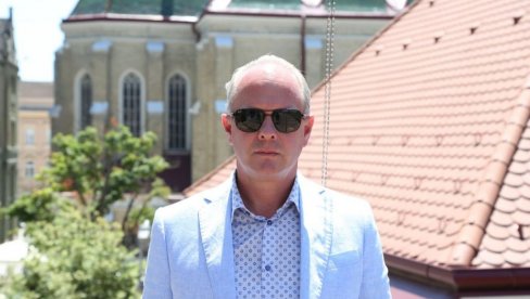 PLAŠE SE SRBA I SRPSKOG JEZIKA: Panaotović ne veruje da će vlada Crne Gore objaviti verodostojne rezultate popisa PLAŠE SE SRBA I SRPSKOG JEZIKA: Panaotović ne veruje da će vlada Crne Gore objaviti verodostojne rezultate popisa