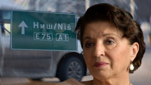 PRVE SLIKE MIRJANE KARANOVIĆ POSLE UDESA: Evo kako glumica sada izgleda (FOTO) PRVE SLIKE MIRJANE KARANOVIĆ POSLE UDESA: Evo kako glumica sada izgleda (FOTO)