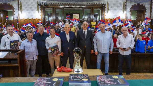 У Суботици одржана промоција и подела књига „Светски и европски шампмион“ (ФОТО) У Суботици одржана промоција и подела књига „Светски и европски шампмион“ (ФОТО)