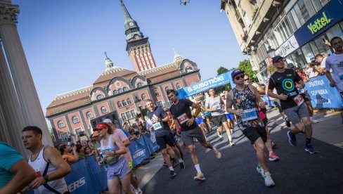 START TRKE KROZ ISTORIJU VEĆ U 8 UJUTRU: Pripreme za 7. Subotički polumaraton u punom jeku START TRKE KROZ ISTORIJU VEĆ U 8 UJUTRU: Pripreme za 7. Subotički polumaraton u punom jeku