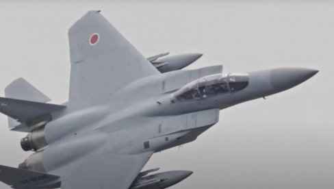 NADGLEDAJU KINESKI VOJNI DRON: Japan podigao borbeni avion NADGLEDAJU KINESKI VOJNI DRON: Japan podigao borbeni avion