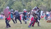 VITEŠKI FESTIVAL DESPOT STEFAN LAZAREVIĆ: Održan u Milivskoj klisuri (FOTO) VITEŠKI FESTIVAL DESPOT STEFAN LAZAREVIĆ: Održan u Milivskoj klisuri (FOTO)