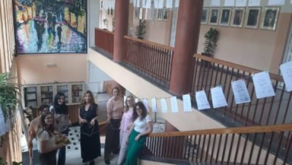 ОСВОЈИЛИ ЧАК 55 МЕДАЉА: Велики успех ученика Филолошке гимназије на окружном такмичењу ОСВОЈИЛИ ЧАК 55 МЕДАЉА: Велики успех ученика Филолошке гимназије на окружном такмичењу