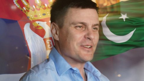 ВУК КОСТИЋ: Зашто Србин не може да буде муслиман? ВУК КОСТИЋ: Зашто Србин не може да буде муслиман?