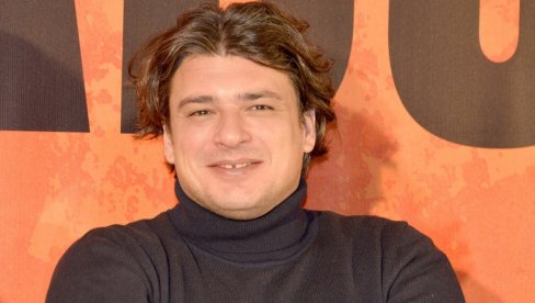 МОРА ДА БУДЕ ФЛЕКСИБИЛНА: Андрија о изабраници која му је родила сина МОРА ДА БУДЕ ФЛЕКСИБИЛНА: Андрија о изабраници која му је родила сина